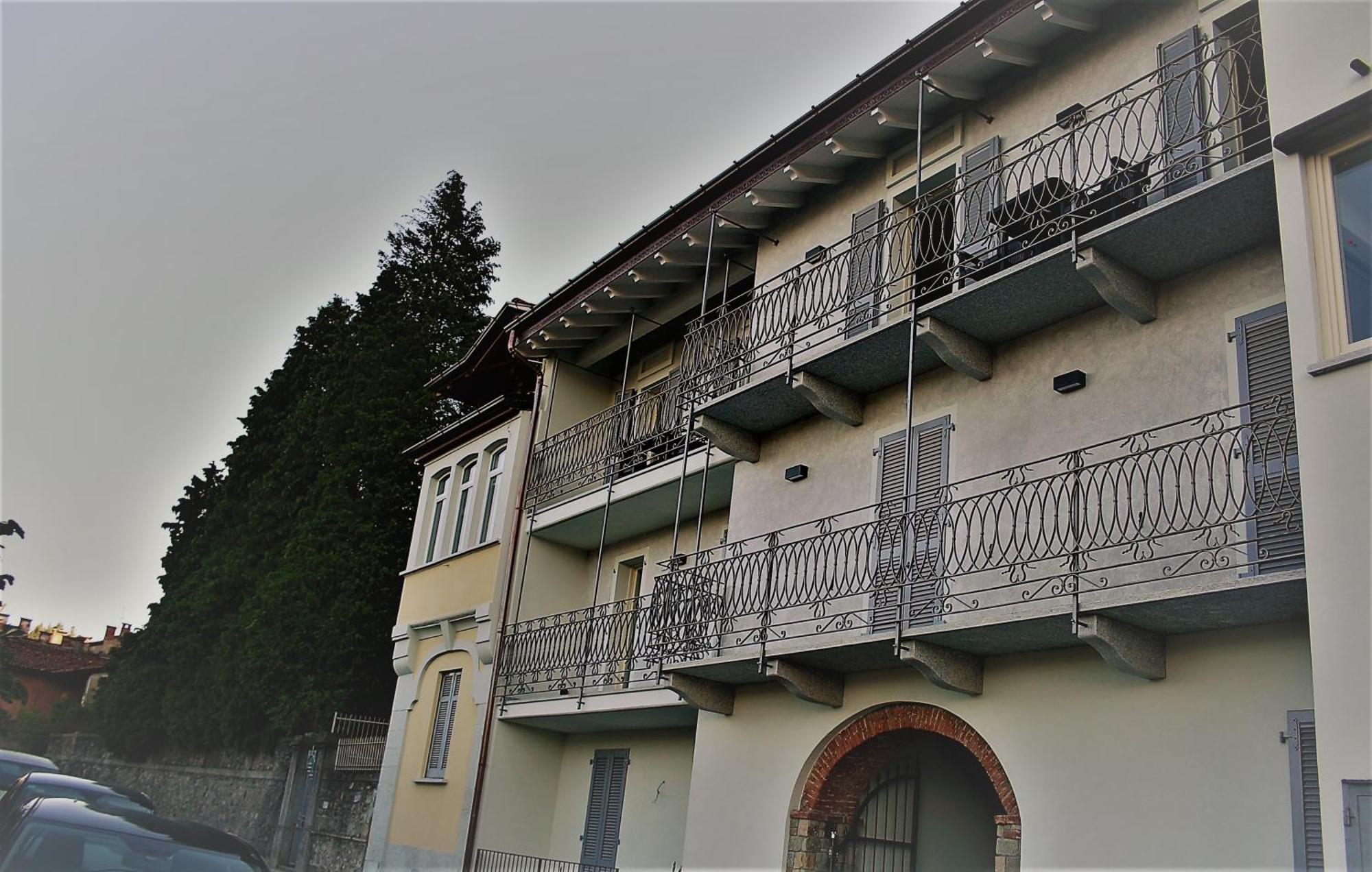 Appartamenti I Fiori Del Lago Laveno Exterior foto
